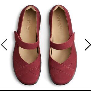 Red Hotter Hope shoes US size 8 standard